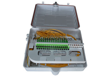 Il termine bianco del cavo a fibre ottiche inscatola il separatore 1x32 dello SpA di Moduel dell'ABS